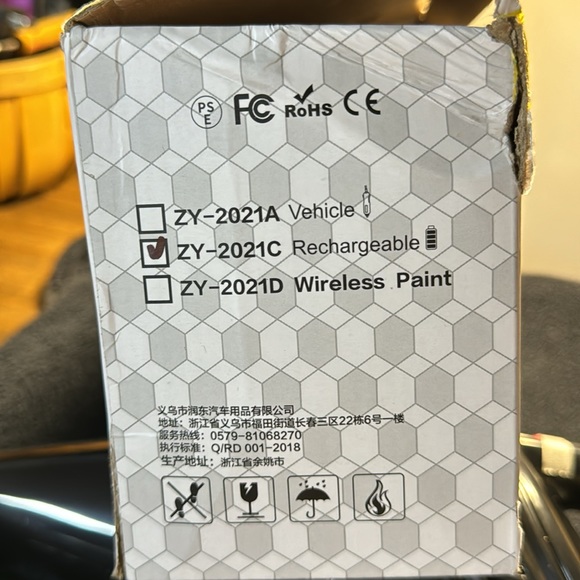 NWT Handheld Wireless vehicle vacuum cleaner - Picture 4 of 5